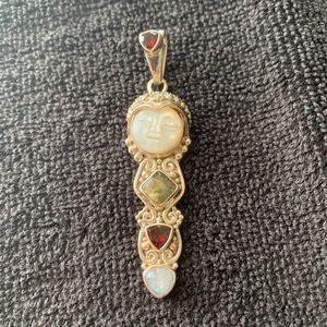 Sajen Offerings Pendant